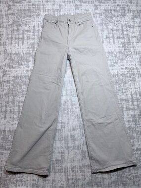 Divided by H&M Women's High-Rise Wide Leg Jeans in Beige Size 6 on tag